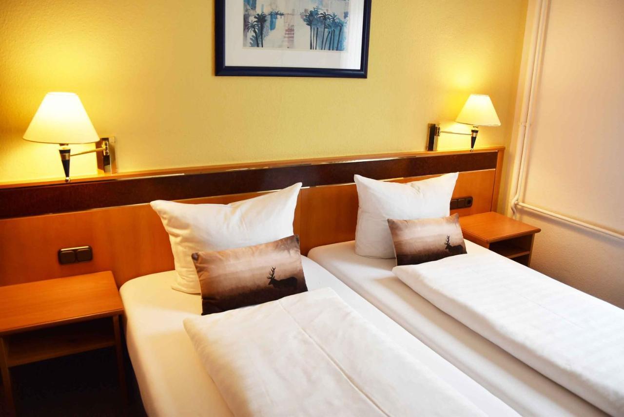 Zum Hirsch Hotel 3*